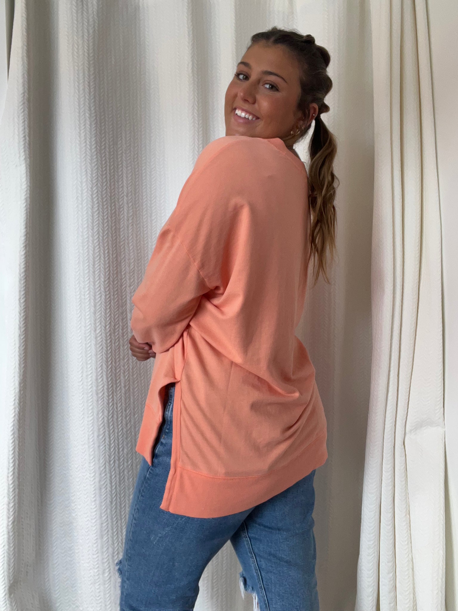 Coral pullover